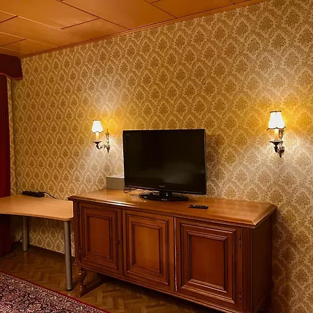 Alloggio in famiglia Wohngemeinschaft Mit 3 Privaten Zimmern, Jedes 2 Betten *